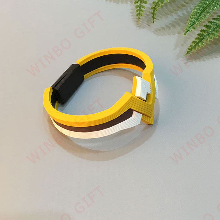 usb充電數(shù)據(jù)線硅膠手環(huán)
