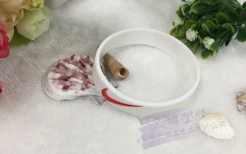 耐克運(yùn)動手環(huán)白色